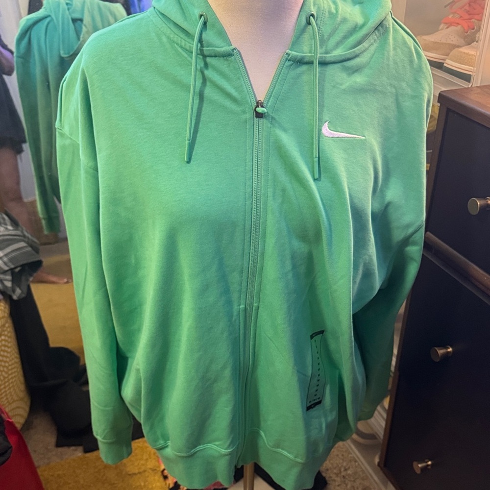 Nike Mint Green Zip-Up Hoodie nwt